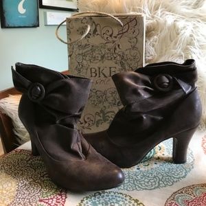 BKE Sole Brown Slouchy Booties